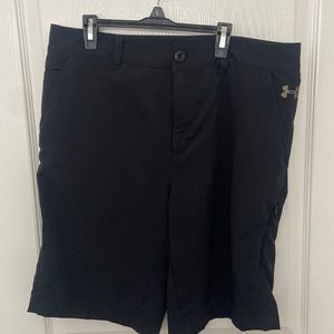 Under Armour golf shorts 32